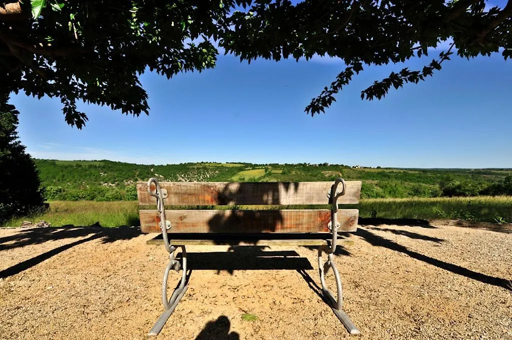 לינה וארוחת בוקר Domaine Lagardelle רוקמאדור צרפת